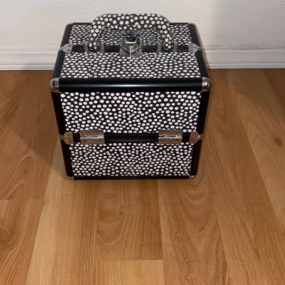 Makeup Box/organizer
